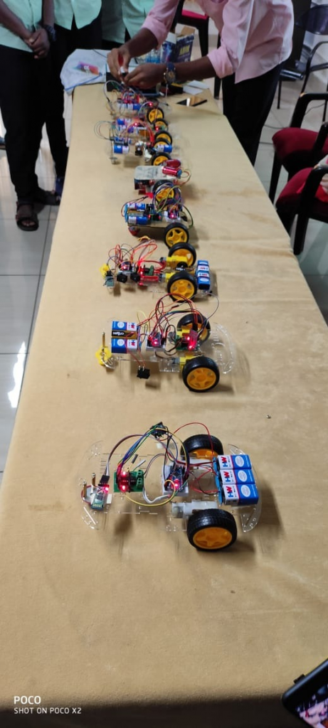 Robotics Workshop – IEDC MESCE